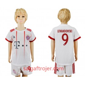 FC Bayern Munchen Fodboldtrøjer Robert Lewandowski 9 Børn 3. sæt 2017/18 Kort ærmer