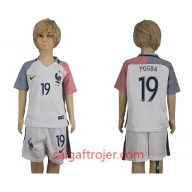 Frankrig Fodboldtrøjer Paul Pogba 19 Børn Udebanesæt 2016 Kort ærmer